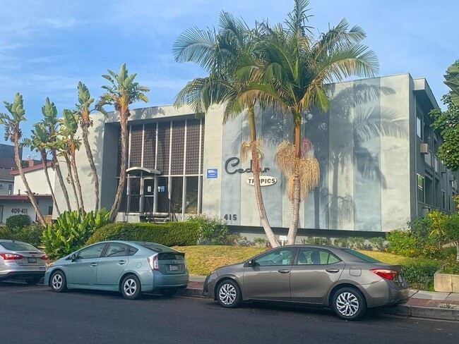 415 E Cedar Ave in Burbank, CA - Building Photo - Building Photo