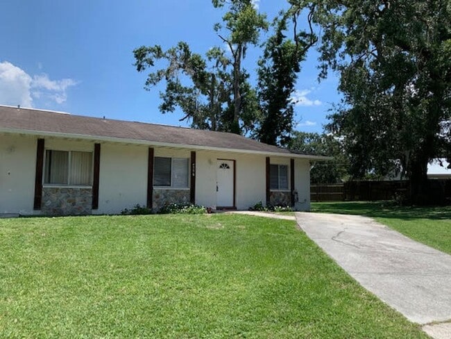 property at 4504-4506 Ballentine Ct