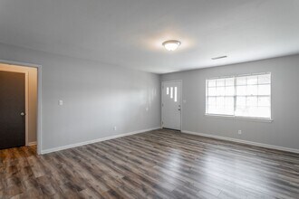 4711 Murray Lake Ln in Chattanooga, TN - Building Photo - Building Photo