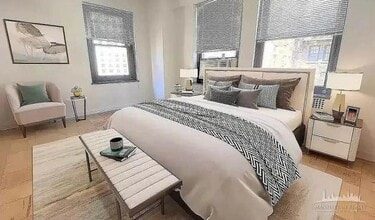 108 E 38th St in New York, NY - Building Photo - Building Photo