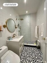 350 E 82nd St in New York, NY - Building Photo - Building Photo