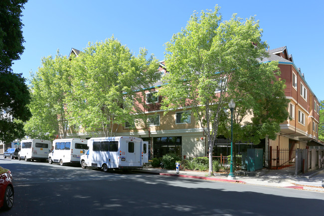 The Downtown Apartments in Santa Rosa, CA - Building Photo - Building Photo