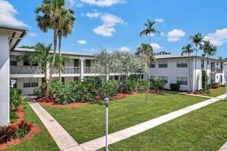 Eden House - 3601 Van Buren St Hollywood, FL 33021 in Hollywood, FL - Foto de edificio - Building Photo