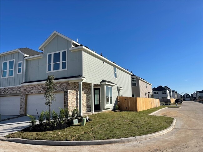 2202 Via Isa Ln in Houston, TX - Building Photo - Building Photo