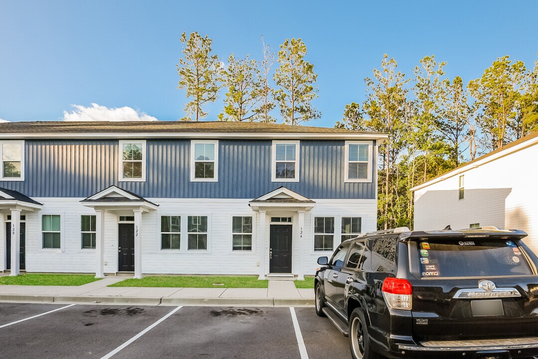 124 Morning Line Dr in Moncks Corner, SC - Building Photo