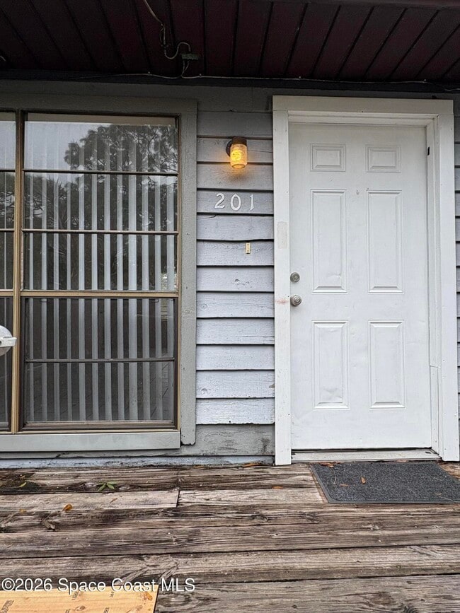 property at 2000 Agora Cir SE