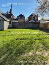 240 Worthington St E in North Bay, ON - Building Photo - Building Photo