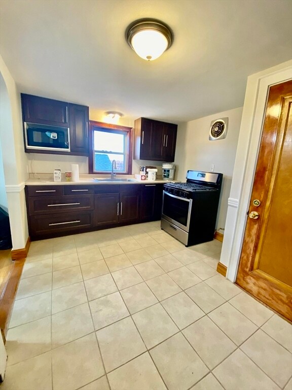 property at 48 Dimmock St