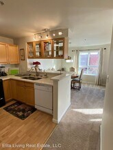 2805 NE 125th St in Seattle, WA - Building Photo - Building Photo