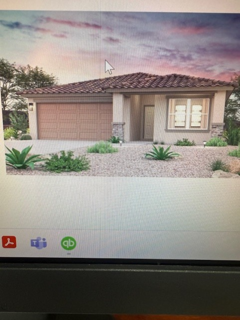 property at 2340 Tapatio Dr