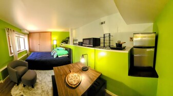 151 Emerald City Way, Unit The Undercroft in Watsonville, CA - Building Photo