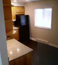 6359 N Ridge Ave, Unit 301 in Chicago, IL - Building Photo - Building Photo