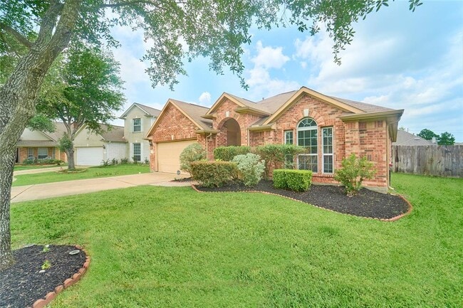property at 9518 Denfield Ln
