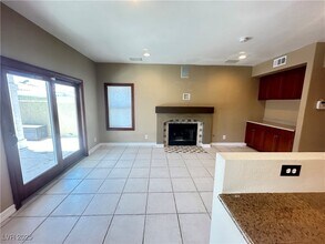 2815 Yorkshire Ave in Henderson, NV - Building Photo - Building Photo