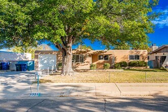 1321 Delamar Ave NW in Albuquerque, NM - Building Photo - Building Photo