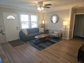 4364 Bethwood Cir in Jacksonville, FL - Building Photo - Building Photo