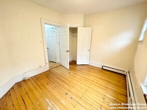 32 Sussex St in Boston, MA - Foto de edificio - Building Photo