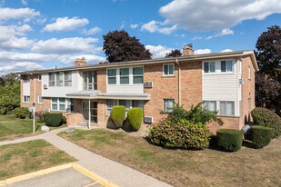 Elmsleigh Apartments in Royal Oak, MI - Building Photo