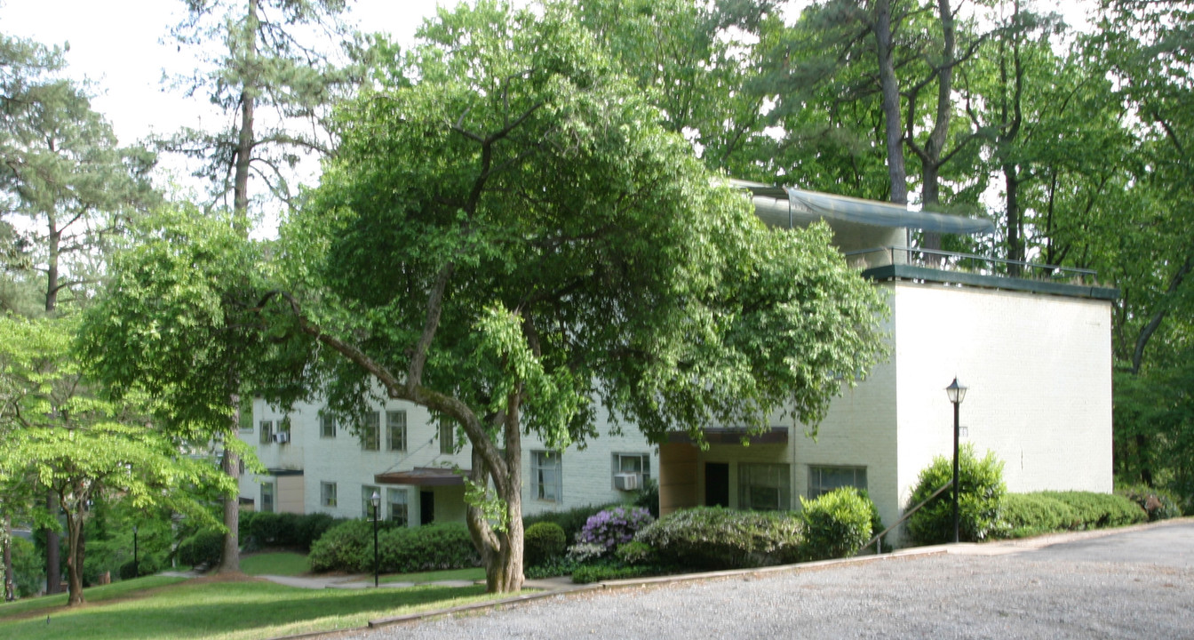 101 Tempsford Ln in Richmond, VA - Foto de edificio