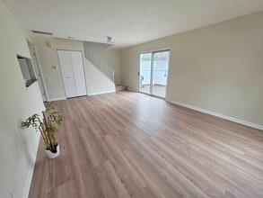 482 Betsy Ross Ct in Aurora, IL - Building Photo - Building Photo