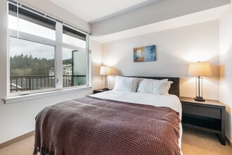 8280 164th Ave NE in Redmond, WA - Foto de edificio - Building Photo