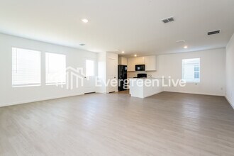 10528 Desert Hawk Cir in Fort Worth, TX - Building Photo - Building Photo