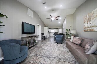 3488 Balboa Cir in Montgomery, TX - Building Photo - Building Photo