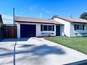1982 Magnolia Ave W in San Bernardino, CA - Building Photo - Building Photo
