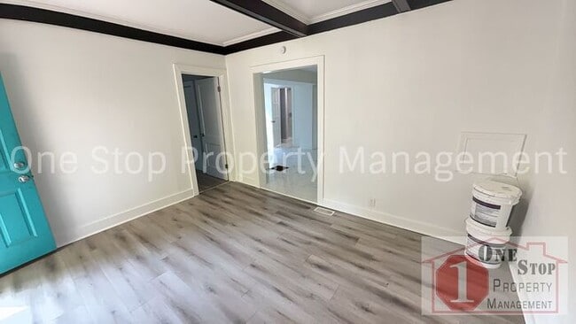 7008 College Ave in Kansas City, MO - Building Photo - Building Photo