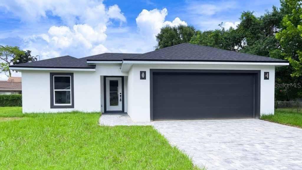 4443 Ferrari Dr in Sebring, FL - Building Photo