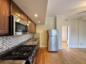 1935 W Berteau Ave in Chicago, IL - Building Photo - Building Photo