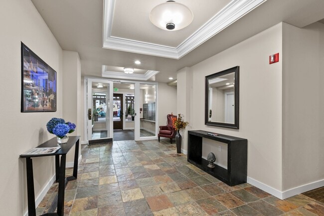 109 2nd St S in Kirkland, WA - Foto de edificio - Building Photo