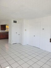 2500 NW 52nd Ave in Lauderhill, FL - Building Photo - Building Photo