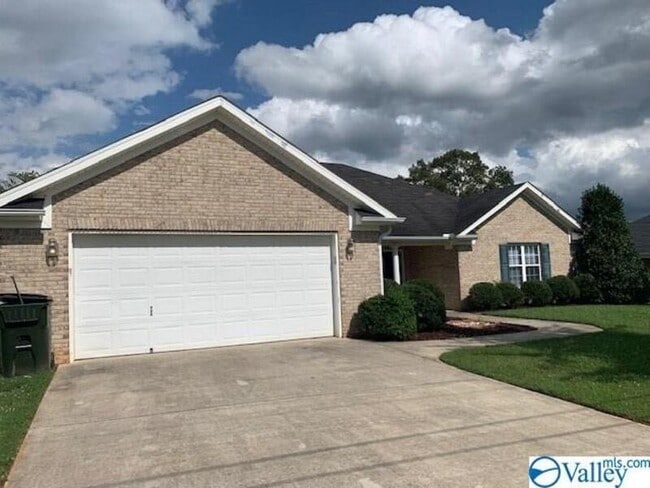 property at 211 Forrest Oak Ln