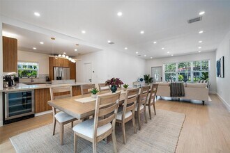 696 NE 67th St in Miami, FL - Building Photo - Building Photo