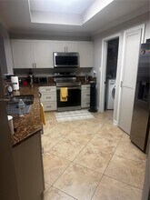 10865 NW 84th St in Doral, FL - Building Photo - Building Photo