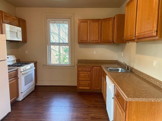 property at 185 Lincoln Ave