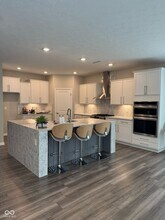 197 Cape May Dr in Westfield, IN - Building Photo - Building Photo