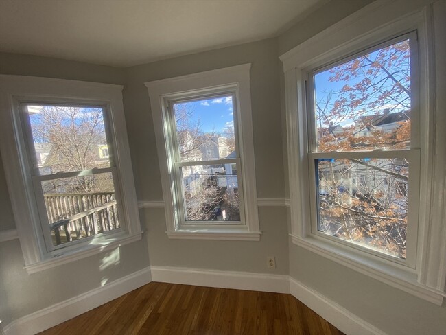 39 Waterhouse St in Somerville, MA - Building Photo - Building Photo