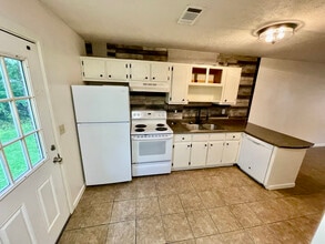 400 Dobbins St in Corinth, MS - Building Photo - Building Photo