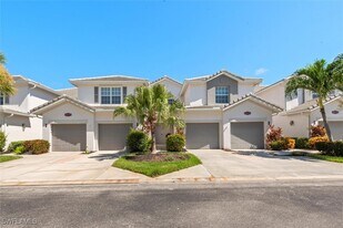 8375 Whisper Trace Way in Naples, FL - Building Photo