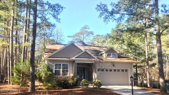 3 Sandhills Pl