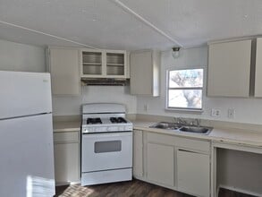 209 S Ave B in Burkburnett, TX - Building Photo - Building Photo