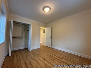 84 St Paul St, Unit 1 in Brookline, MA - Building Photo - Building Photo