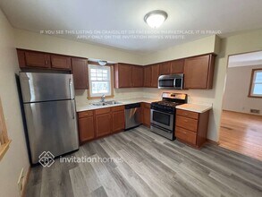 4240 6th St NE in Minneapolis, MN - Building Photo - Building Photo