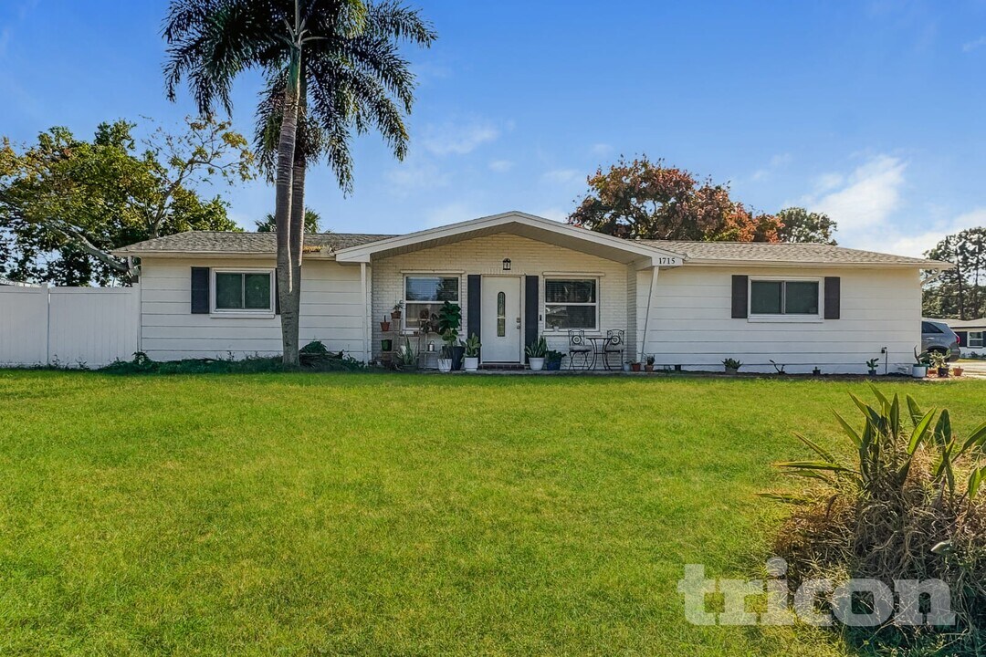1715 Scott St in Clearwater, FL - Building Photo