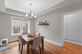1733 W Winnemac Ave in Chicago, IL - Building Photo - Building Photo