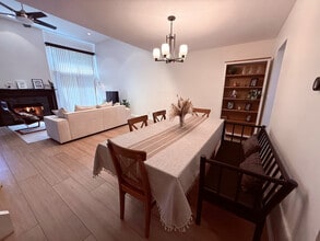 1925 S Beverly Glen Blvd, Unit Navarro in Los Angeles, CA - Building Photo - Building Photo