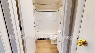 4654 N Wayne Meadows Cir in Huber Heights, OH - Building Photo - Building Photo