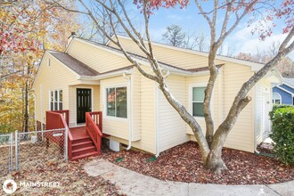 3800 King Edward Ct in Greensboro, NC - Building Photo - Building Photo